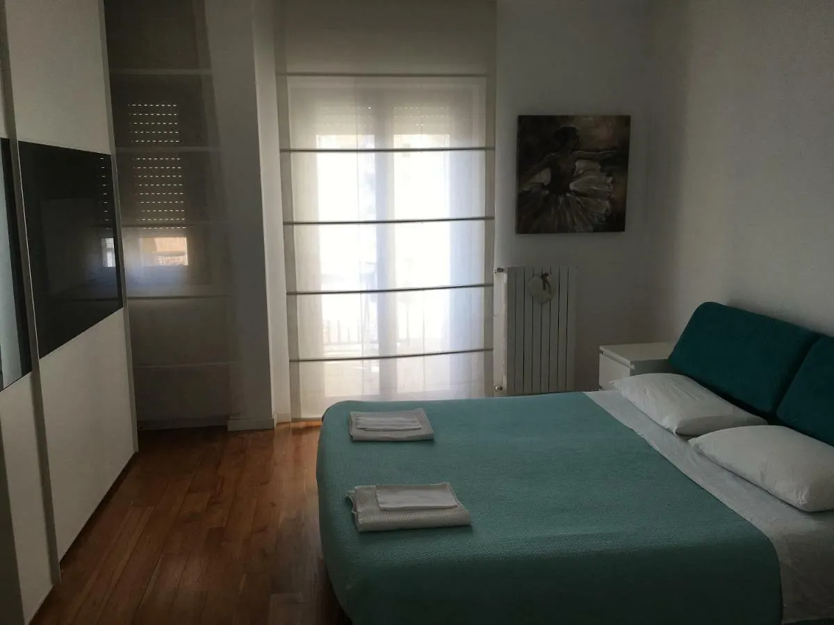 Flowers Apartment Bari