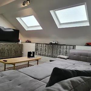  Appartement Duplex Elegant Situe A 1min De La Gare Du Nord Belgique